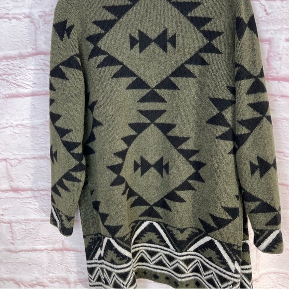 New FRYE Cozy Open Cardigan Army Green Boho Western southwestern Sweater - Picture 2 of 5
